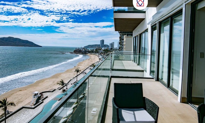 Mazatlan Apartment | Apartment on the Malecon 2 BR Ocean View