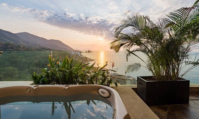 South Shore Hotel Area Resort | Award Winning 3-BD PH Panoramic View at Garza Blanca 5-Star Resort: W/Jacuzzi