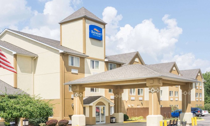 Piqua Hotel | Baymont by Wyndham Piqua