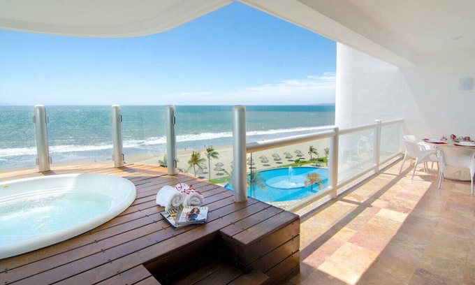 Nuevo Vallarta Condo | Beachfront Luxury Condo