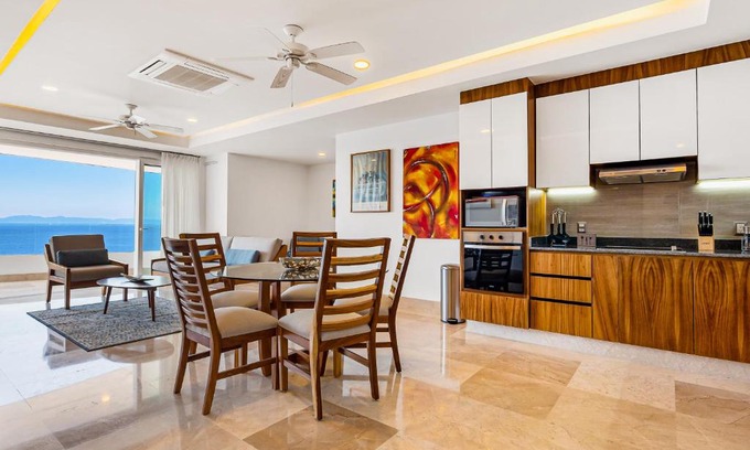 Mismaloya Apartment | Blue Horizon 603