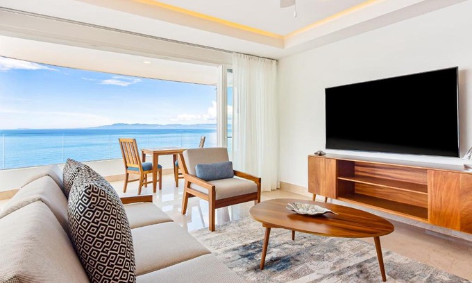 Mismaloya Apartment | Blue Horizon 705