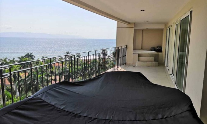 Marina Vallarta Condo | Bonito Condominio en el Corazon de Marina Vallarta.
