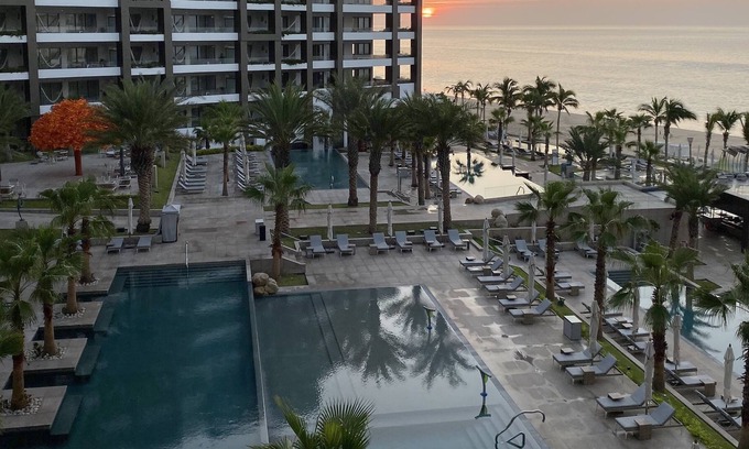 Cabo San Lucas Resort | Brand New 4 bedroom Luxury 5-Diamond Resort in Los Cabos, Garza Blanca!