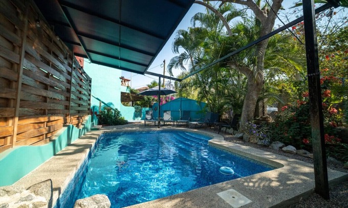 San Francisco Apartment | Casa Happy Sol - Cangrejo: Pool, Surf, & Relax