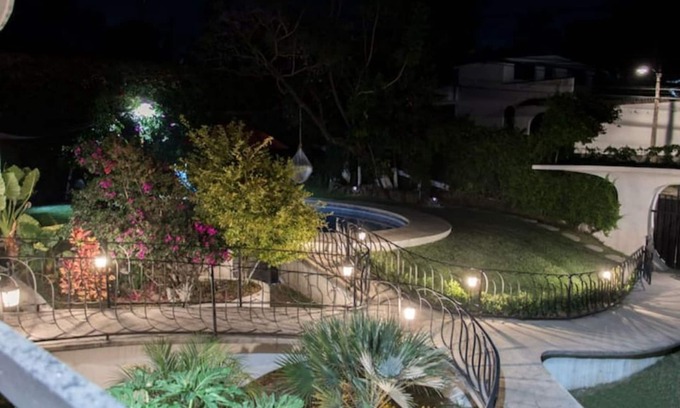 Cuernavaca House | Casa las Maravillas, hermosos jardines y alberca