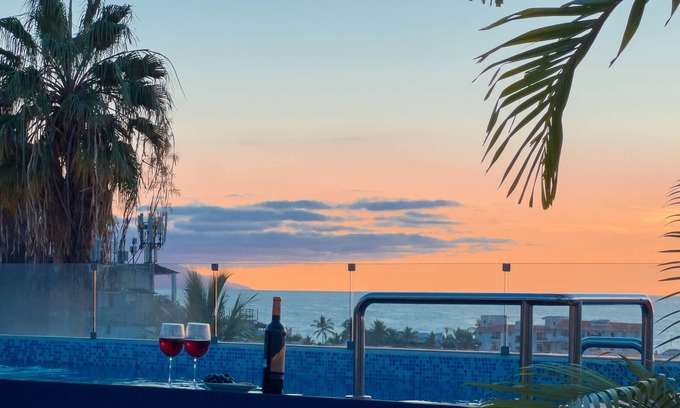 Emiliano Zapata Apartment | Casa Loro Azul PV Unit 6 NEW with Rooftop pool 1BD Studio for rent in 5 de Dicie
