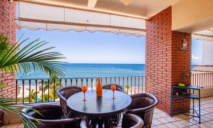 Emiliano Zapata Condo | Casa Paraiso Summary:
