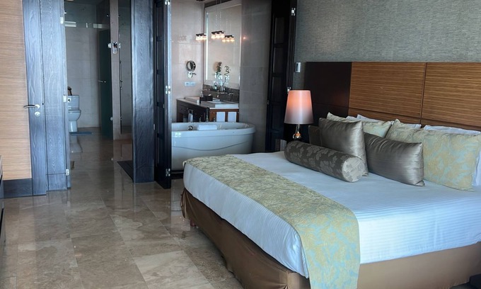 Las Jarretaderas Condo | Charming 2-bedroom condo with AC, WiFi in lovely Nuevo Vallarta