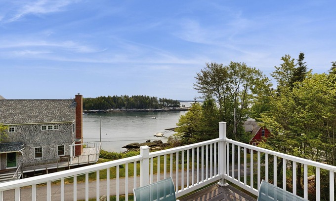 Five Islands House | Charming Oceanfront House with Deck, Cozy Loft, and Direct Beach Access