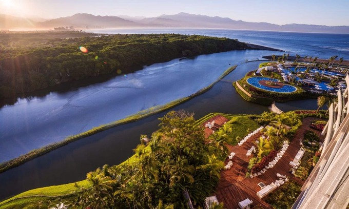Nuevo Vallarta Condo | Christmas 2023 plus golf.