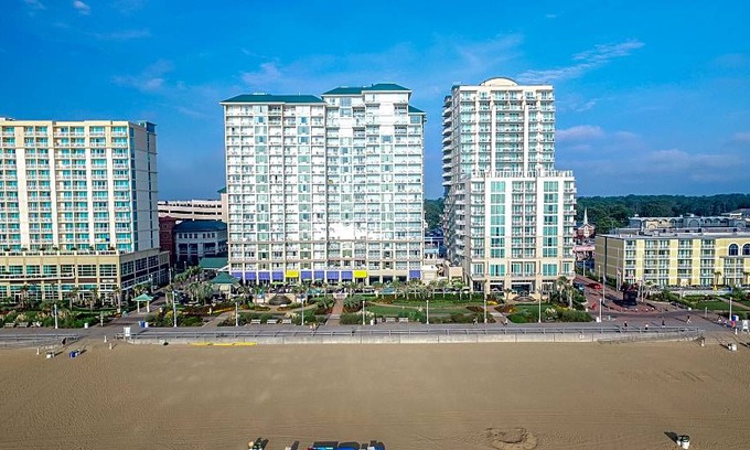 Northeast Virginia Beach Apartment | City View Two Bedroom Suite