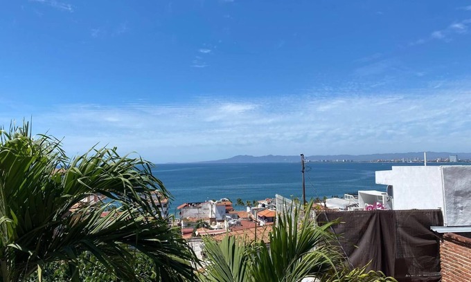 Downtown Puerto Vallarta Apartment | Complete apartment in the city center, 5 min walk from the sea and the boardwalk.