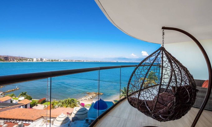 La Cruz de Huanacaxtle Condo | Condo ∙ 2 bedrooms ∙ 6 guests