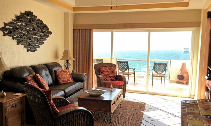 Sandy Beach Condo | Condo ∙ 2 bedrooms ∙ 6 guests