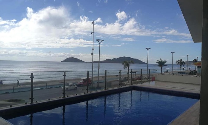 Mazatlan Apartment | Departamento frente al mar en Portico Beach Condos