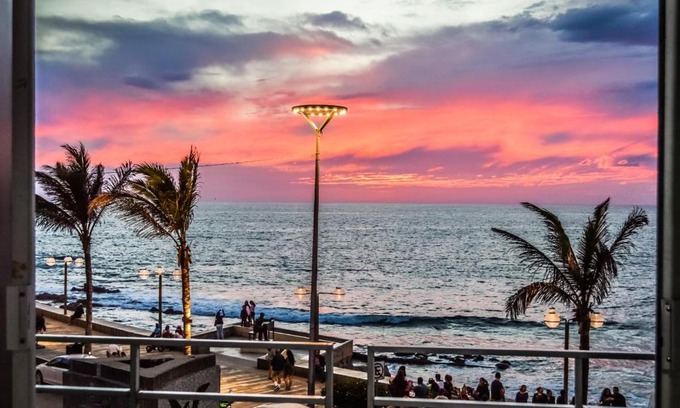 Downtown Mazatlan Apartment | Departamento Vacacional Olas Altas