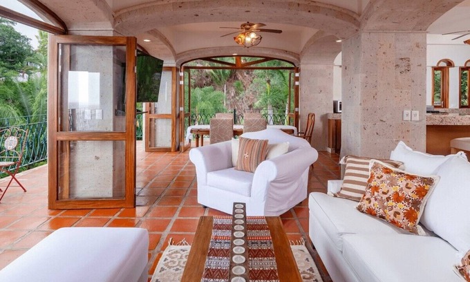 Amapas House | Entire Floor at Luxury Resort: Two 7TH-Floor Penthouses w/Epic Ocean Views