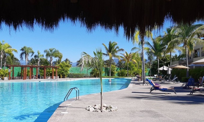 Nuevo Vallarta Condo | Executive 2 bed, 2 bath, Penthouse, Paradise Village, el Tigre, Isla Palmares