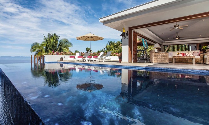 South Shore Hotel Area House | Exquisite Villa, a paradise in lush mountain setting with amazing ocean views