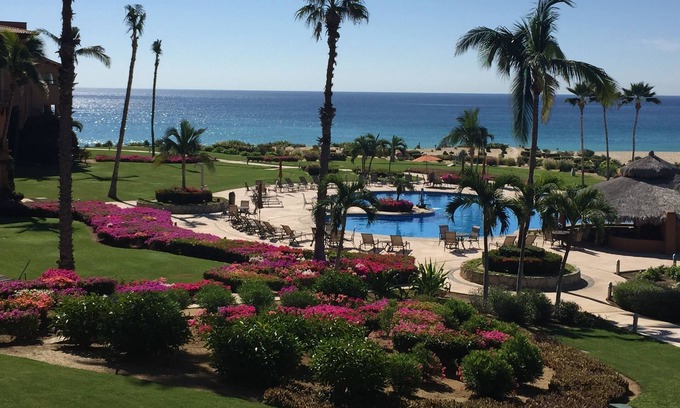 San Jose del Cabo Condo | Fabulous 1 bedroom newly renovated beach/ocean view condo, guard gated.