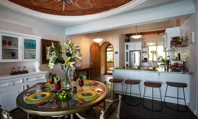 South Shore Hotel Area Condo | Fully Remodeled Ocean Front, Luxury PENTHOUSE Condo!