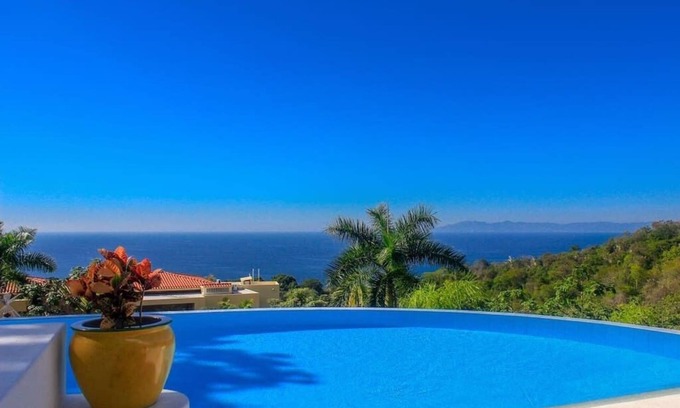 South Shore Hotel Area Villa | Heated Pool, Chef, Barman & Full Staff (Sleeps 30)