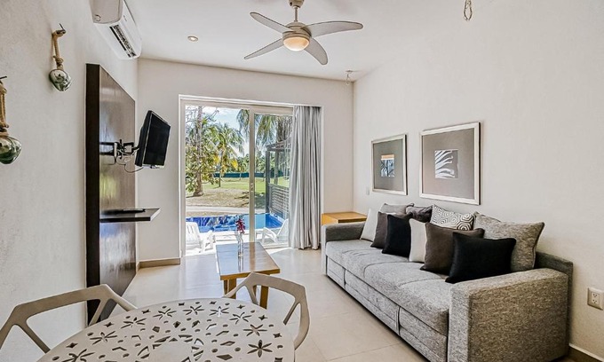 Nuevo Vallarta Apartment | Hole in One 2104B at Taheima El Tigre