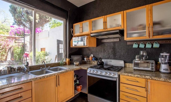 Lafayette House | Hostal La Paz & Love | Hab Priv. | Zona Centro