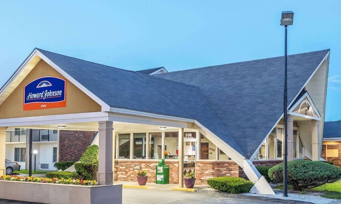 Bangor Hotel | Howard Johnson by Wyndham Bangor