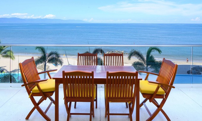 North Hotel Zone Condo | Large Beachfront Condo