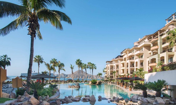Los Cabos Condo | Large condo, pure luxury, breathtaking views, on Medano beach