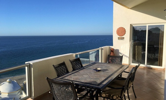 Sandy Beach Condo | Las Palmas Resort at Sandy Beach: Condo Grande 704