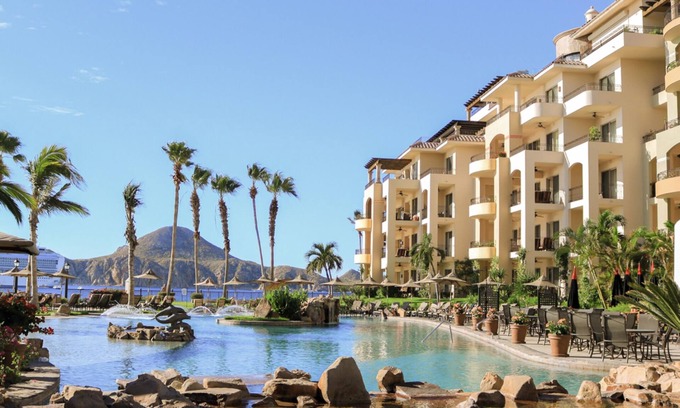 Los Cabos Condo | Located on the pristine medano beach