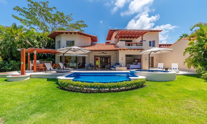 Punta de Mita Villa | Luxurious 4-Bed Villa in Punta Mita: Jacuzzi, Custom Pool, and Las Palmas Bliss