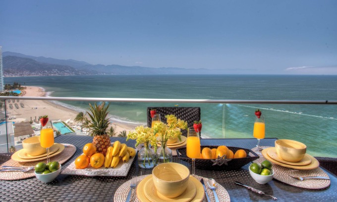 North Hotel Zone Condo | Luxury 3-bedroom condo with AC, fitness room in Puerto Vallarta