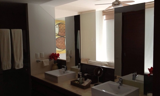 La Puntilla Condo | Luxury Condo/Top 9th Floor view Private Beach Club