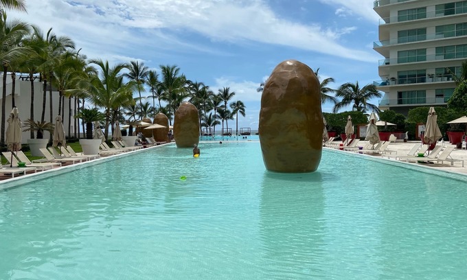 Puerto Vallarta Apartment | Magnificent Condo on the Beach
