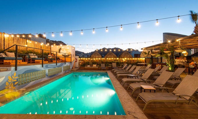 Marina Hostel | Mayan Monkey Los Cabos | Social Hotel