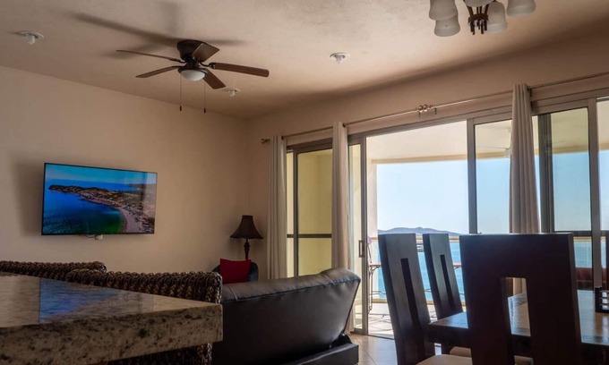 San Carlos Condo | Mexico Vacation Condo w Resort Luxuries - Playa Blanca by Redawning