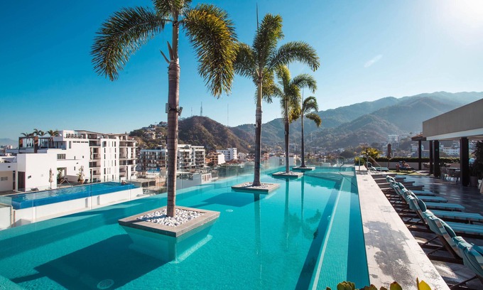 Emiliano Zapata Condo | Modern Condo @ Zenith in Zona Romantica | 2 Baths, Pool, Gym