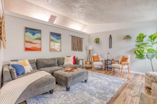 Monmouth House | Monmouth Family Retreat - Pet Friendly, Play Areas, Hot Tub, Game Room