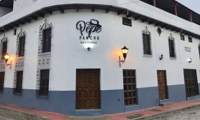 De Mexicanos House | Motel ∙ 8 guests