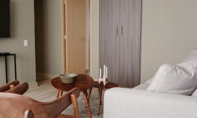 Colonia Cuauhtemoc Apartment | Mr. W Elba 102 - Expertly Curated 2BR in a Top Location