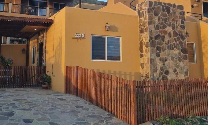 La Fonda House | 60 m² House ∙ 1 bedroom ∙ 3 guests
