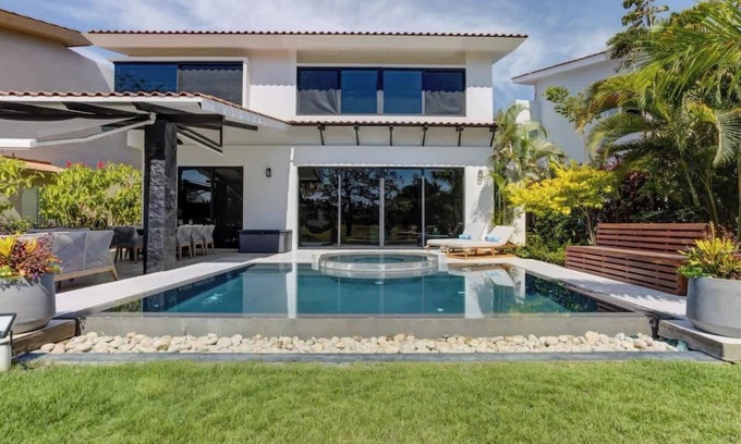 Nuevo Vallarta House | New El Tigre Deluxe 4BR Villa w/Private Pool, Jacuzzi, Billiards, Breath Taking