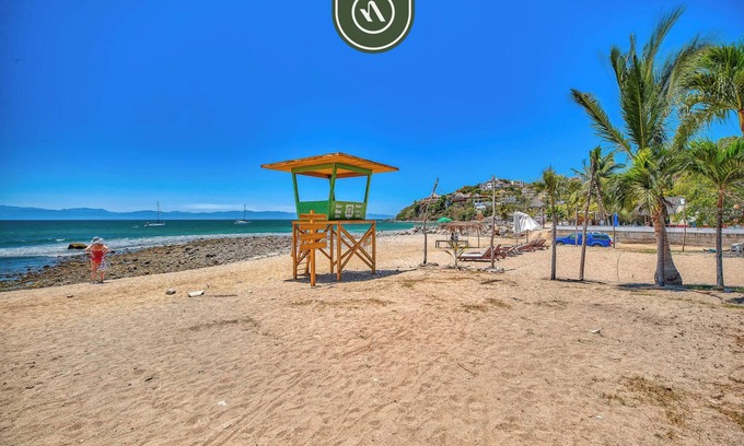 La Cruz de Huanacaxtle Apartment | New Oceanfront 2BR Condo - Beach Access