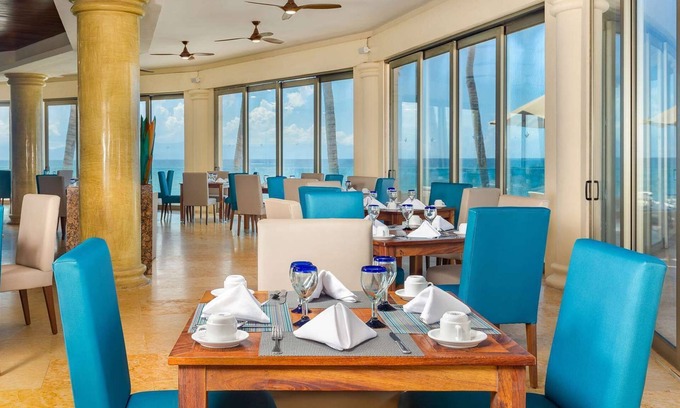 Flamingos Resort | Ocean Front Suite Christmas week at Villa Del Palmar Flamingos, 2 bedroom.
