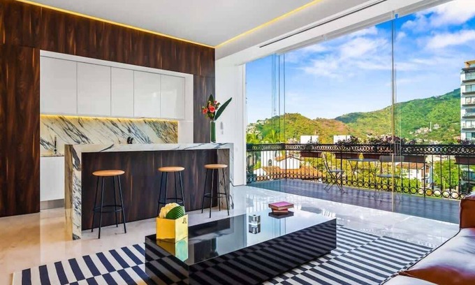 Romantic Zone Condo | PIER 57 - 711 | 1BR Penthouse Fabulous Views in PV