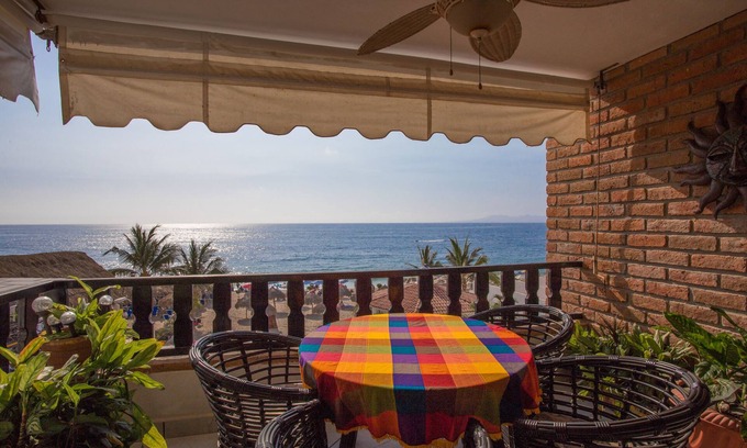 Amapas Condo | Playa Bonita Casa de los Abuelos located on Los Muertos Beach 2BD Condo for rent